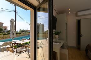 Kannas Mani-Luxury Suites- Adults friendly 14+