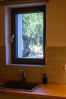 Kannas Mani-Luxury Suites- Adults friendly 14+