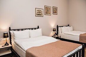 Makmani Hotel