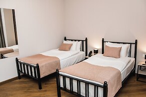 Makmani Hotel