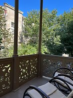 Makmani Hotel