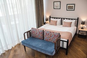 Makmani Hotel