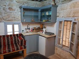 Nzar Khoury For Hosting