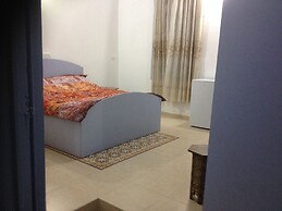 Nzar Khoury For Hosting