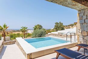 Kouros Blanc Resort & Suites