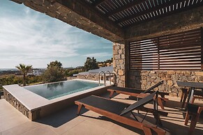 Kouros Blanc Resort & Suites