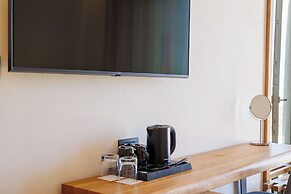 Kouros Blanc Resort & Suites