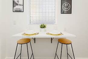 Awesome Studio 15 min from The Beach