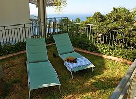 Luxury sea View, With Infinity Pool in Sicily