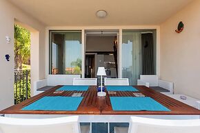 Luxury sea View, With Infinity Pool in Sicily