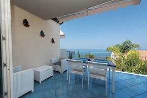 Luxury sea View, With Infinity Pool in Sicily