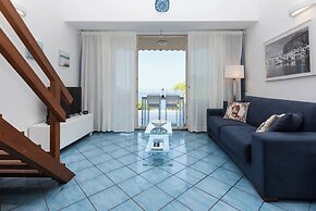 Luxury sea View, With Infinity Pool in Sicily