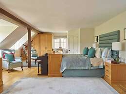 The Whistler s Perch - From 1100 Per Night