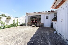 Guincho Typical House I by Homing