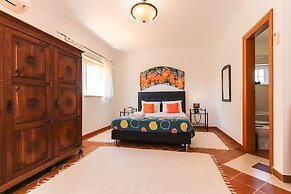 Guincho Typical House I by Homing