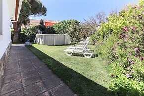 Guincho Typical House I by Homing