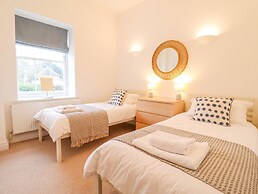 Feathers, Blythburgh