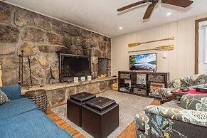 Cub House by Taylor Made Deep Creek