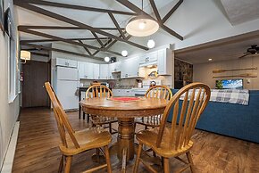 Cub House by Taylor Made Deep Creek