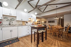Cub House by Taylor Made Deep Creek