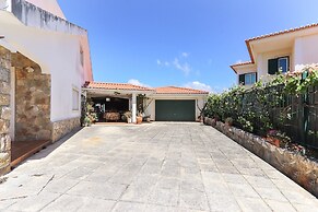 Guincho Typical House II by Homing