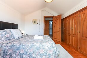 Guincho Typical House II by Homing