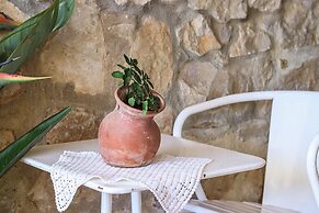 Guincho Typical House II by Homing