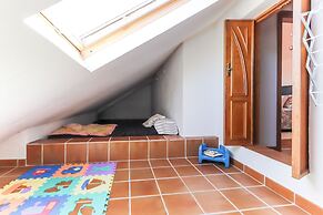 Guincho Typical House II by Homing