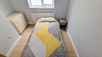 2-bedroom House in South London - Sutton