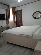 Hotel Marina SRL