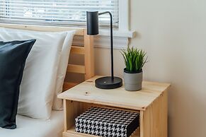 Chic & Pristine 1BR Apt in Marshfield