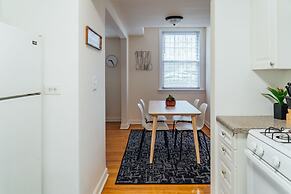 Chic & Pristine 1BR Apt in Marshfield