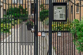 Chic & Pristine 1BR Apt in Marshfield