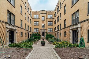 Chic & Pristine 1BR Apt in Marshfield