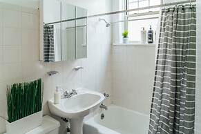 Chic & Pristine 1BR Apt in Marshfield