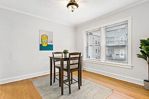 Chicago Vibe 1BR apt near Roscoe Village
