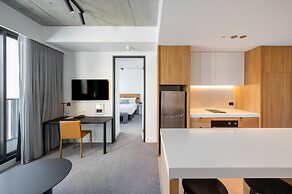 Nesuto Docklands Apartment Hotel