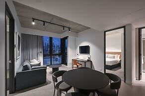 Nesuto Docklands Apartment Hotel
