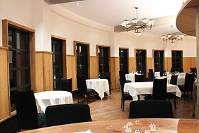 NIKKO-NISHIMACHICLUB A LA TOUTO