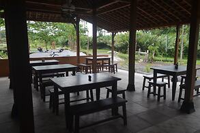 Omah Kloewoeng Resort Kaliurang