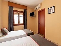 Hostal Restaurante Asador EL PAISANO