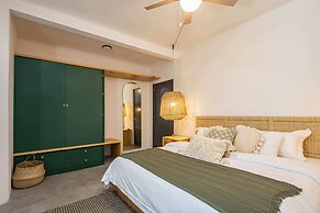 Sleeps 9 Outdoor Space PingPong Table