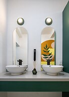 Sleeps 9 Outdoor Space PingPong Table