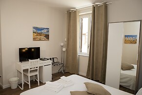 Esseneto Rooms