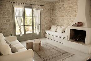 Pelagoo Residence - Amazing Stone House in Kalamos