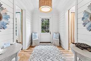 South Of 30a Close To The Beach + Watercolor Beach Club Evergreen Drea