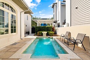 Private Pool + Carriage House Close To Town Center Barrett Square 6 Be