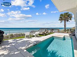 Enchantment Beach Front, Private Pool, Private Beach Access 5br/5bth H