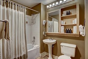 Silver Mill 8253-1br-walk To Slopes! Kids Ski Free! 1 Bedroom Condo by