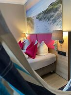 feels Beach Club Hotel